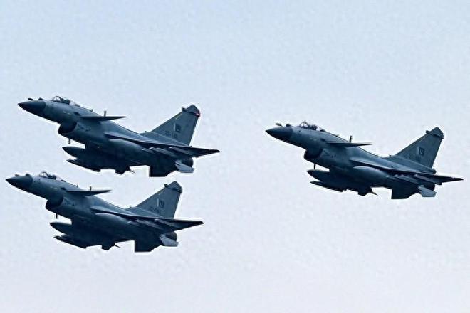 一机双杀”战力惊人F-16全程寸功未立P
